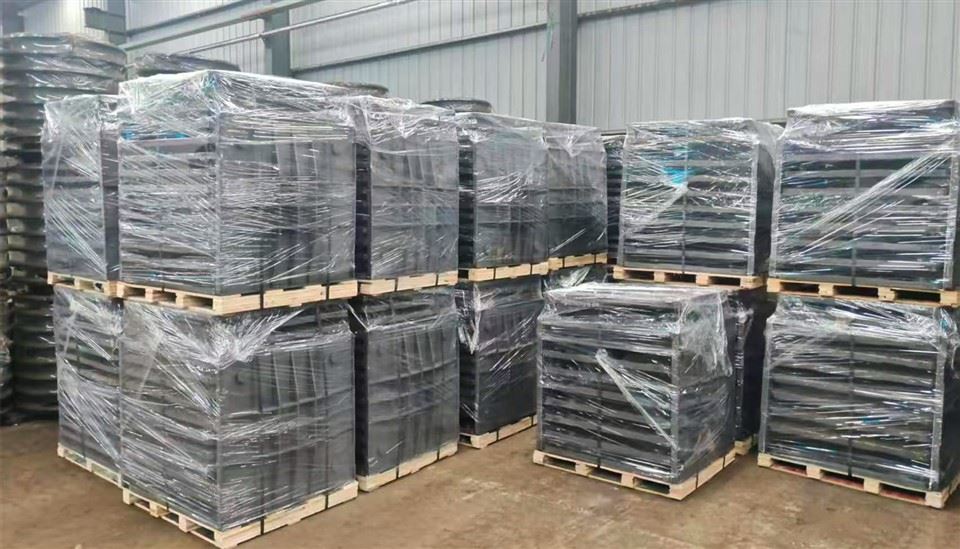 Tapa de registro cuadrada de hierro dúctil C250