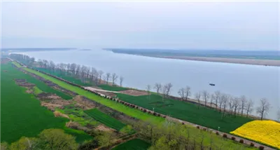 Un buen comienzo para el decimoquinto-plan quinquenal|El suministro de agua ya está en pleno func...